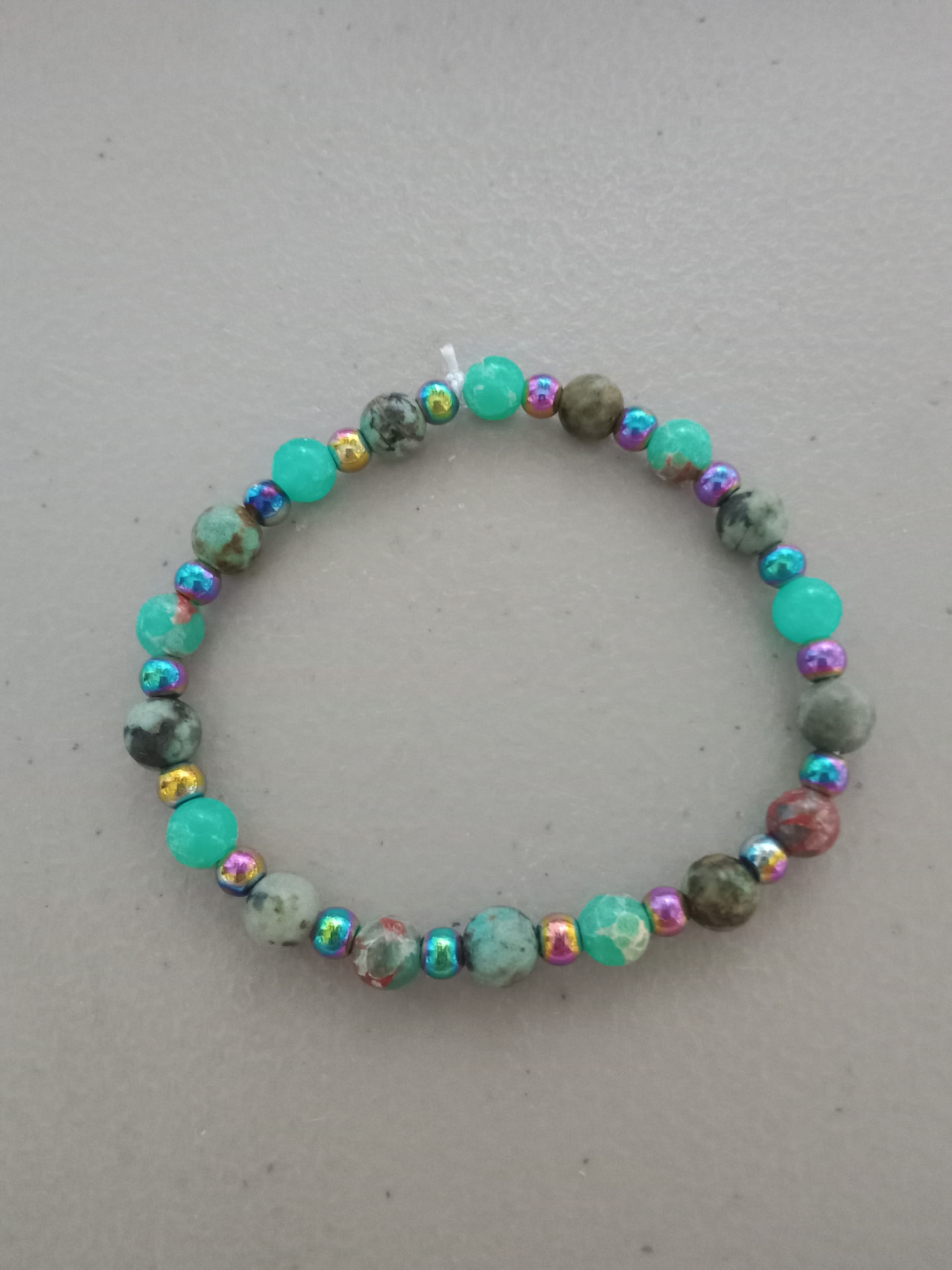 Green Gemstone & Rainbow Hematite Bracelet